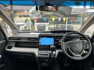 2022 Honda Stepwgn Spada V Рестайлинг, белый, 2120000 рублей, вид 5