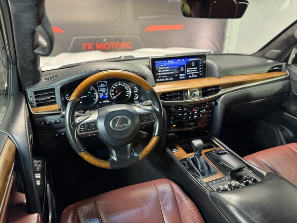 2017 Lexus LX 450d III Рестайлинг 2, белый, 6950000 рублей - вид 27