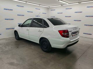 2023 Lada (ВАЗ) Granta I Рестайлинг, белый, 474300 рублей, вид 4