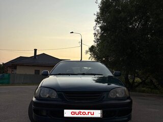 1999 Toyota Avensis I, зелёный, 375000 рублей, вид 1