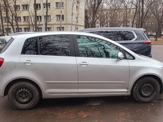 2013 Volkswagen Golf Plus II, серебристый, 590000 рублей, вид 3