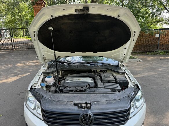 2011 Volkswagen Passat B7, белый, 1200000 рублей - вид 4