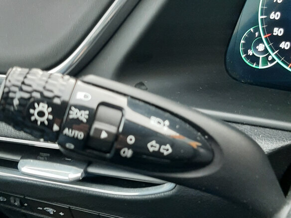 2020 Hyundai Sonata VIII (DN8), жёлтый, 2100000 рублей - вид 13
