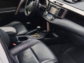 2013 Toyota RAV4 IV (XA40), серебристый, 1933000 рублей, вид 3