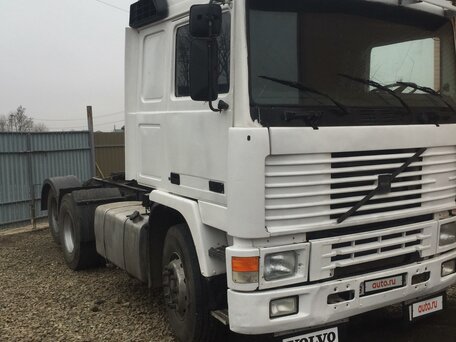 1989 Volvo F-Series, белый, 690000 рублей, вид 1