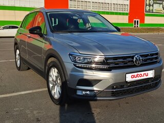 2017 Volkswagen Tiguan II, серый, 2850000 рублей, вид 1