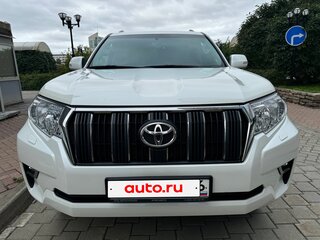 2022 Toyota Land Cruiser Prado 150 Series Рестайлинг 3, белый, 4900000 рублей, вид 2