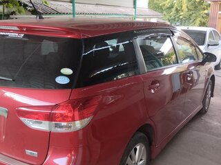 2009 Toyota Wish II, красный, 1555000 рублей, вид 4