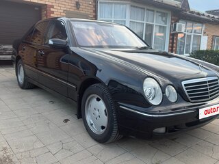 2000 Mercedes-Benz E-Класс 320 II (W210, S210) Рестайлинг, чёрный, 1340000 рублей, вид 3