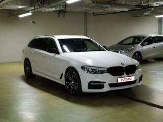2018 BMW 5 серии 530d xDrive VII (G30/G31/G38), белый, 4190000 рублей, вид 1
