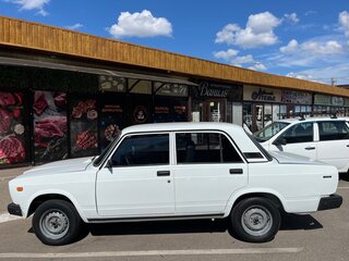 2004 Lada (ВАЗ) 2107, белый, 165000 рублей, вид 4