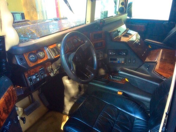 1995 Hummer H1, чёрный - вид 2