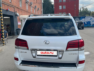 2013 Lexus LX 570 III Рестайлинг, белый, 3400000 рублей, вид 3
