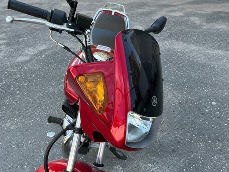 2021 Yamaha YBR125, пурпурный, 295000 рублей, вид 5