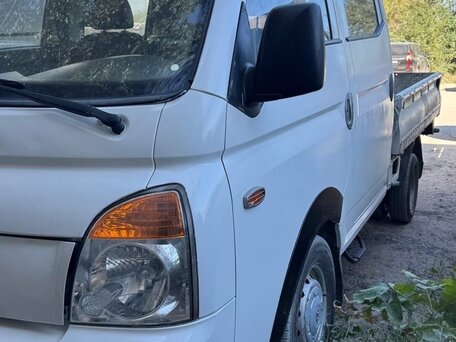 2011 Hyundai Porter II, белый, 1400000 рублей, вид 2
