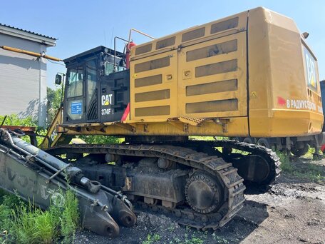2017 Caterpillar 374, жёлтый, 13500000 рублей, вид 2