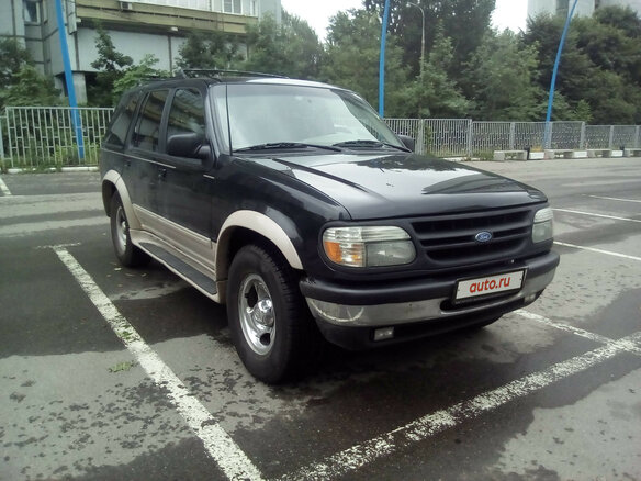 1995 Ford Explorer II, чёрный - вид 1