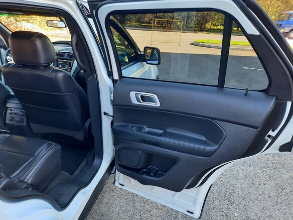 2013 Ford Explorer Sport V, белый, 1700000 рублей - вид 28