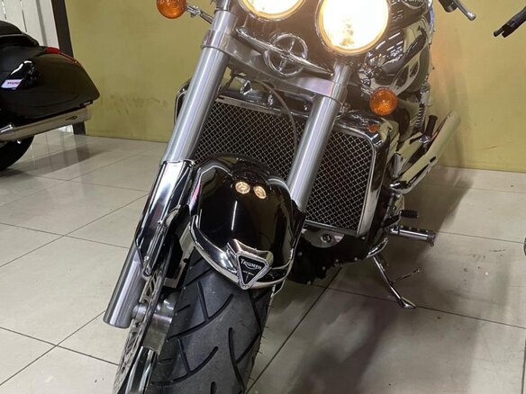 2006 Triumph Rocket 3, чёрный, 1000000 рублей