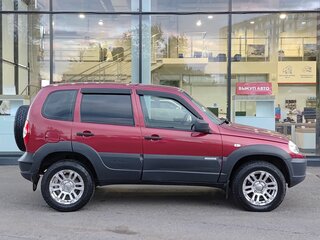 2018 Chevrolet Niva I Рестайлинг, красный, 550000 рублей, вид 4