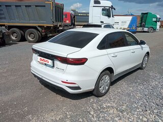 2024 Geely Emgrand II, белый, 883035 рублей, вид 3