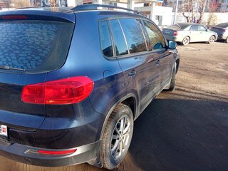 2011 Volkswagen Tiguan I Рестайлинг, синий, 700000 рублей, вид 3