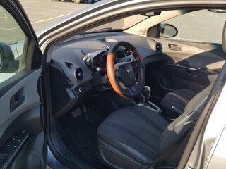2013 Chevrolet Aveo II, серый, 630000 рублей, вид 4