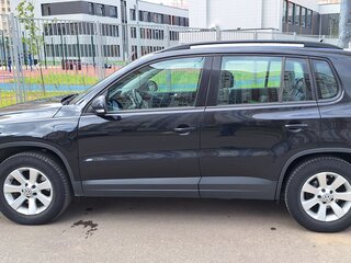2013 Volkswagen Tiguan I Рестайлинг, чёрный, 1200000 рублей, вид 3
