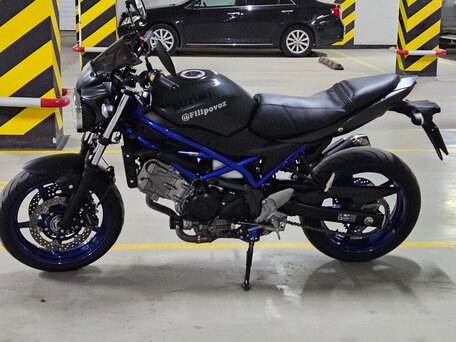 2022 Suzuki SV 650, серый, 699000 рублей, вид 3