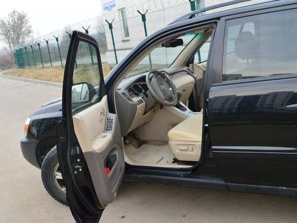 2004 Toyota Highlander, чёрный - вид 6