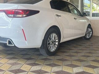 2021 Kia Rio IV Рестайлинг, белый, 2200000 рублей, вид 1