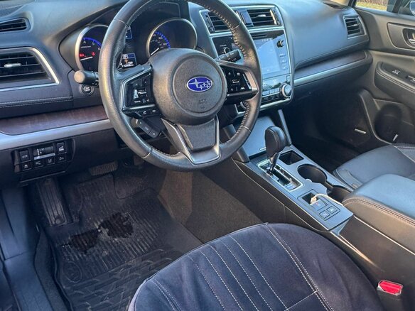 2019 Subaru Outback V Рестайлинг, серый, 1880000 рублей - вид 14