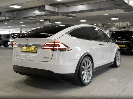 2016 Tesla Model X P90D I, белый, 5990000 рублей, вид 3