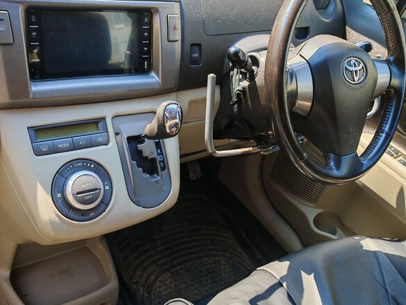 2010 Toyota Passo Sette, синий - вид 8
