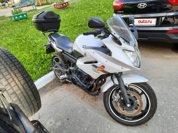 2011 Yamaha XJ6 (FZ6R), белый, 450000 рублей - вид 2