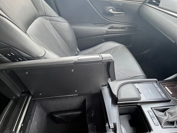 2019 Lexus ES 300h VII, синий, 4200000 рублей - вид 17