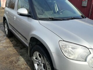 2011 Skoda Yeti I, серебристый, 800000 рублей, вид 2