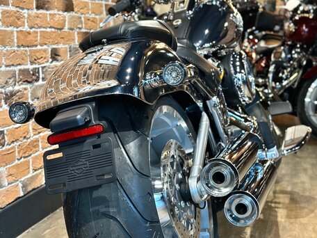 2025 Harley-Davidson Fat Boy, чёрный, 6000000 рублей, вид 5