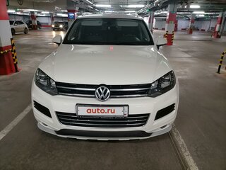2011 Volkswagen Touareg II, белый, 1610000 рублей, вид 2