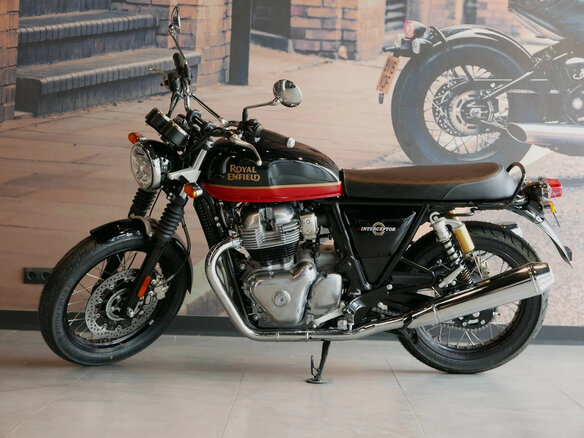 2025 Royal Enfield Interceptor 650, чёрный, 690000 рублей - вид 10