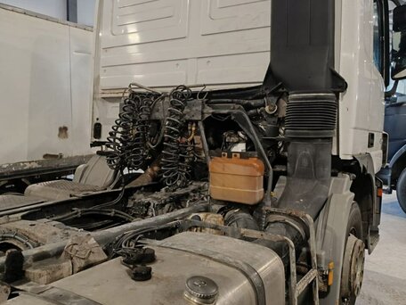 2010 Mercedes-Benz Actros, белый, 2400000 рублей, вид 2