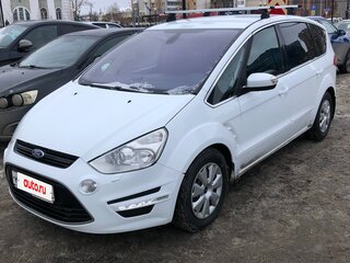 2014 Ford S-MAX I Рестайлинг, белый, 1240000 рублей, вид 1