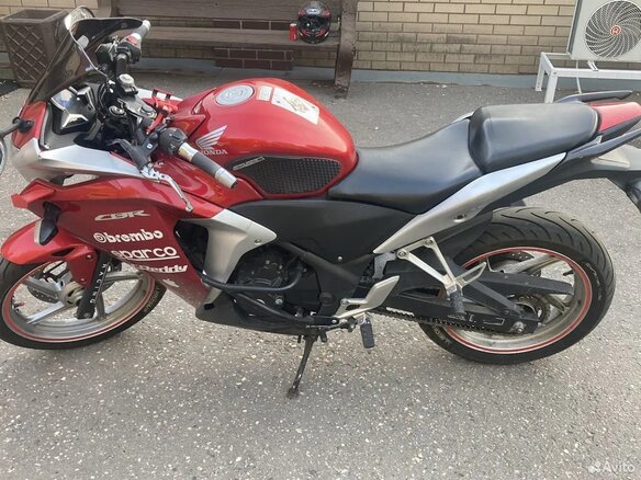 2011 Honda CBR 250R, красный, 285000 рублей - вид 5