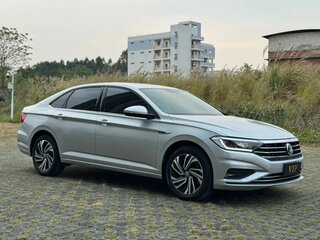 2022 Volkswagen Sagitar III Рестайлинг, серебристый, 1284003 рублей, вид 3