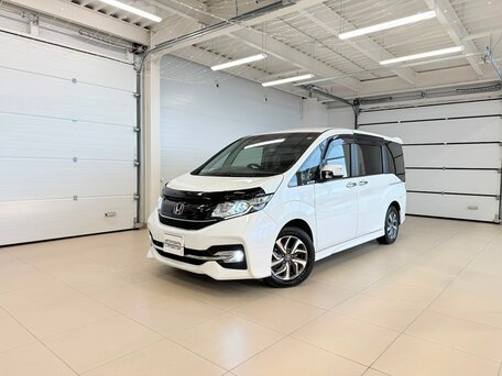 Honda Stepwgn V