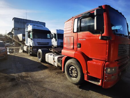 2006 MAN TGA, красный, 1550000 рублей, вид 1