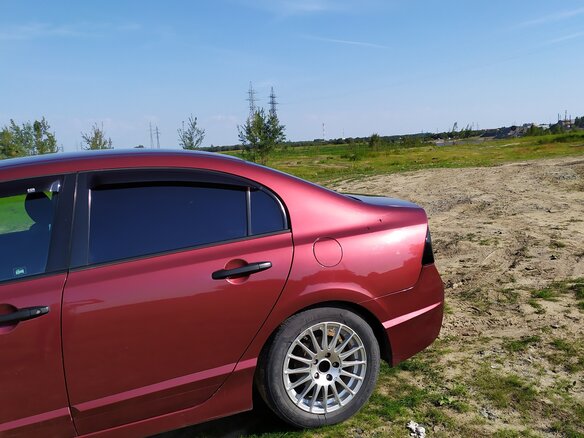 2010 Honda Civic VIII Рестайлинг, красный, 700000 рублей - вид 3