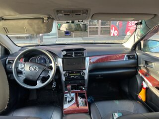2012 Toyota Camry VII (XV50), серебристый, 1540000 рублей, вид 1