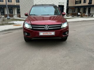 2012 Volkswagen Tiguan I Рестайлинг, красный, 925000 рублей, вид 4