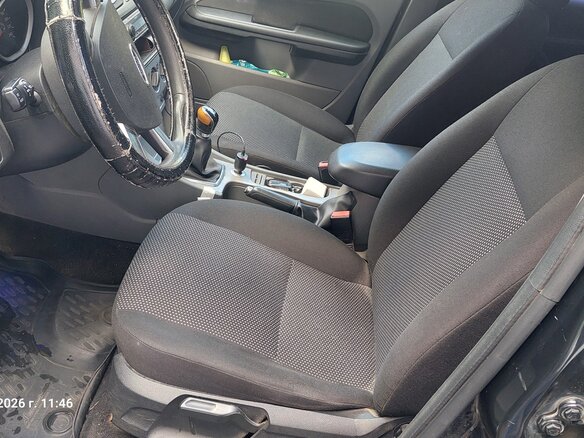 2010 Ford Focus II Рестайлинг, чёрный, 485000 рублей - вид 11